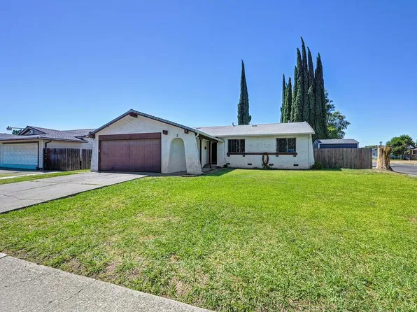 2 Tillman Cir, Sacramento, CA 95823