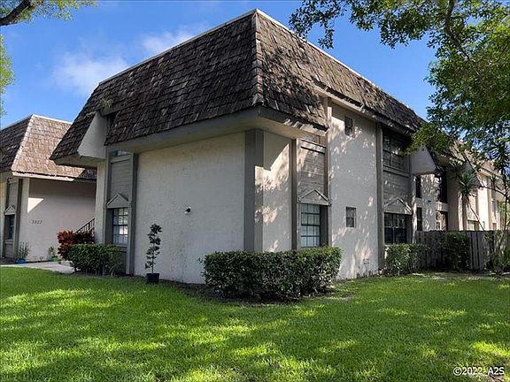 5th image of 3624 NW 95th Ter #3L