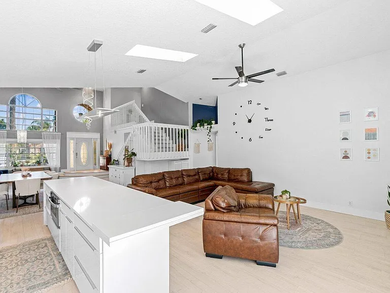 6143 Windlass Cir — Photo 10