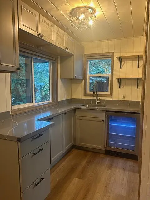 21323 Loop Rd — Photo 3