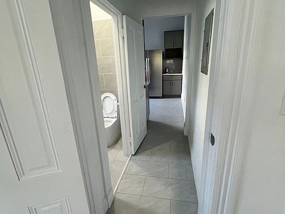 3rd image of 723-727 Lincoln Way #2