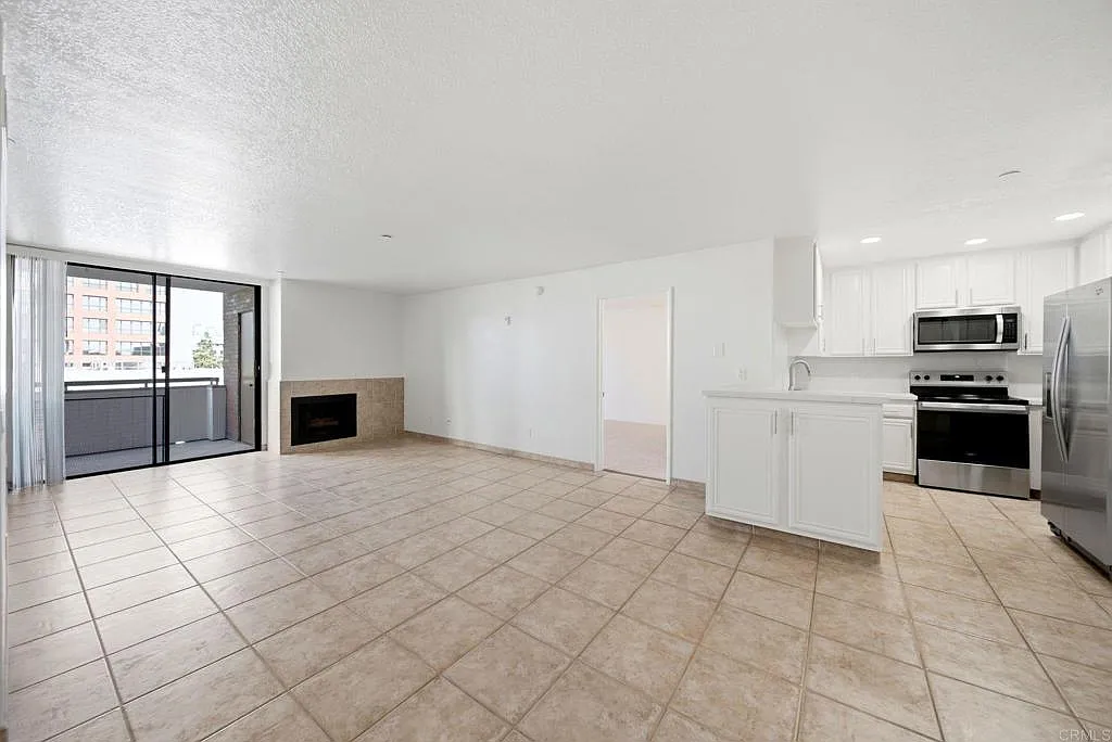 2 bed, 1275 sqft, $3,490 — Photo 1