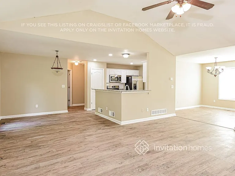 186 Sandstone Pl — Photo 5