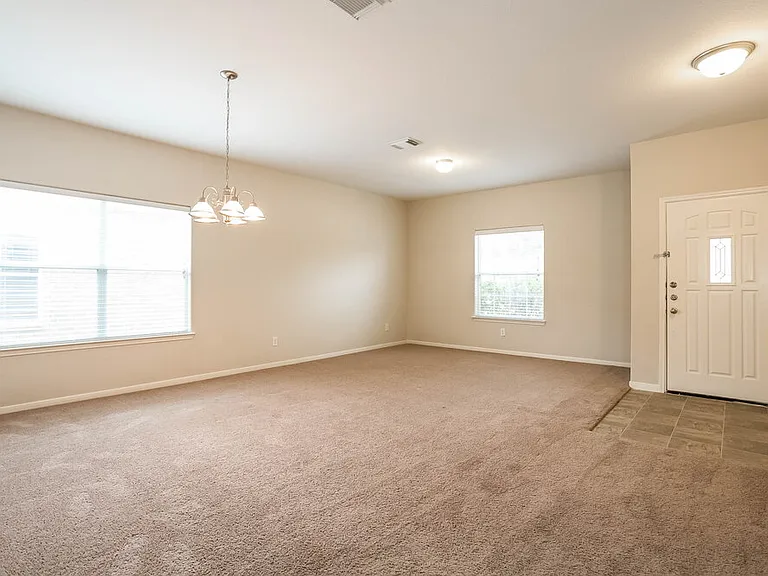 2723 Durham Chase Ln — Photo 3
