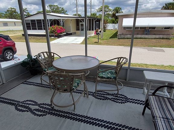 2nd image of 523 Avanti Way Blvd