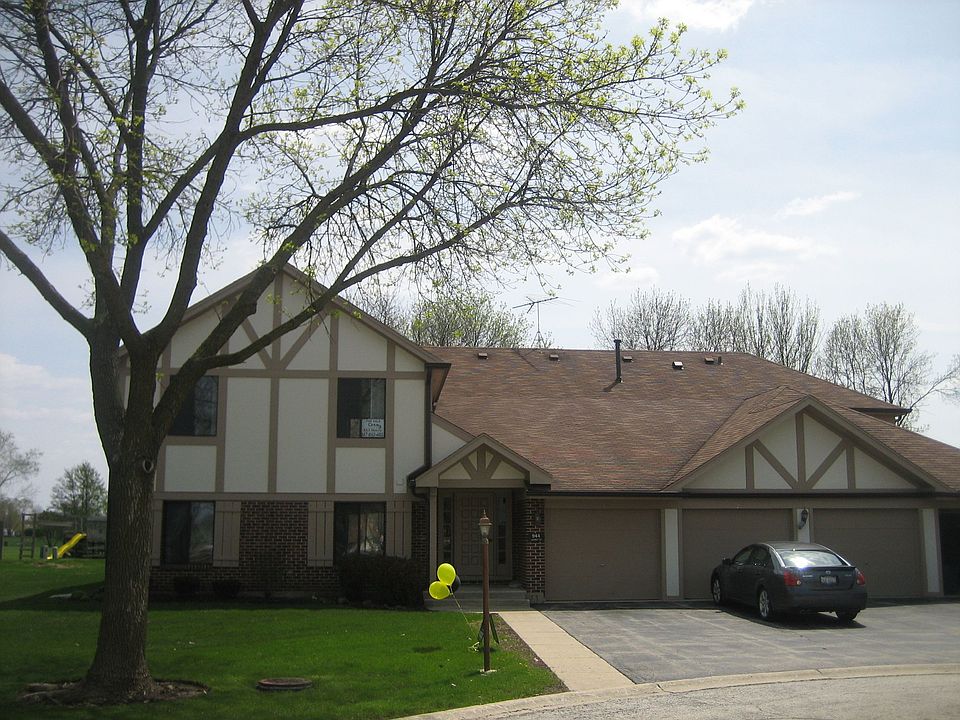 1st image of 944 Surrey Dr APT 2A
