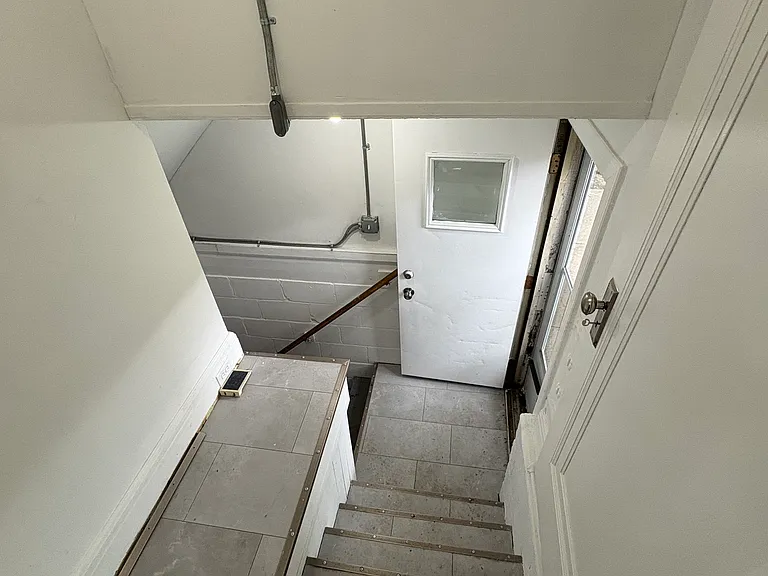 121 Jones St #2 — Photo 21