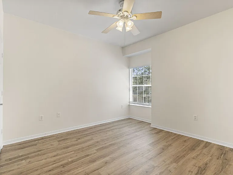 7565 Plantation Cir — Photo 20