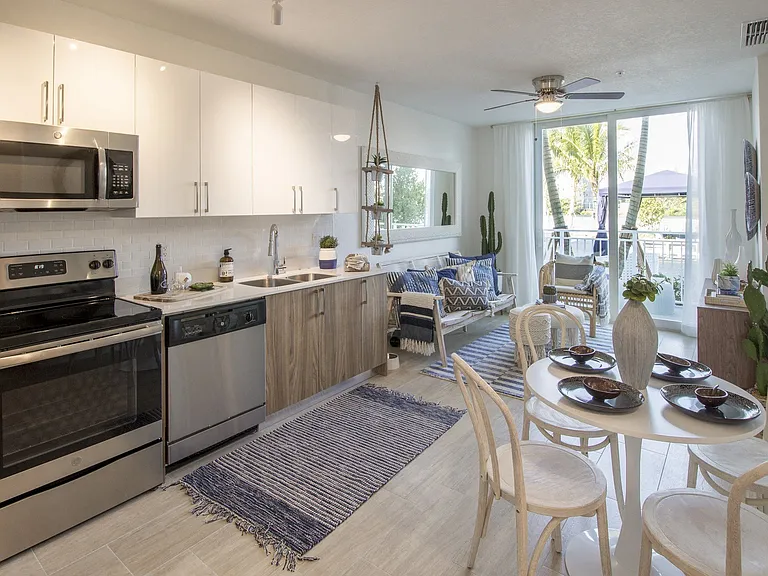 Blue Lagoon 7 — Photo 33