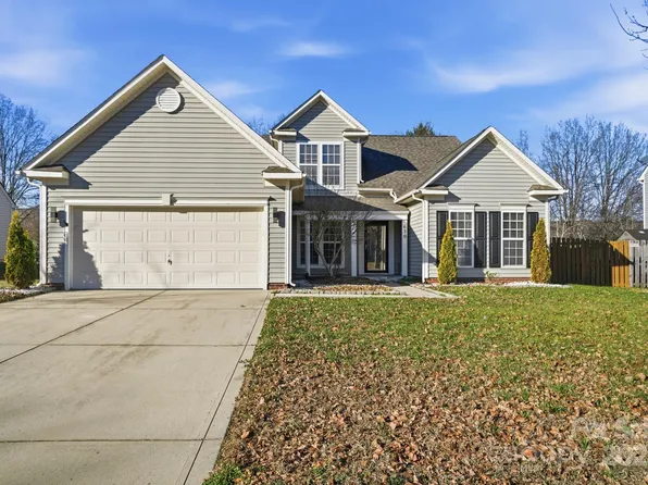 630 Springhouse Pl, Clover, SC 29710