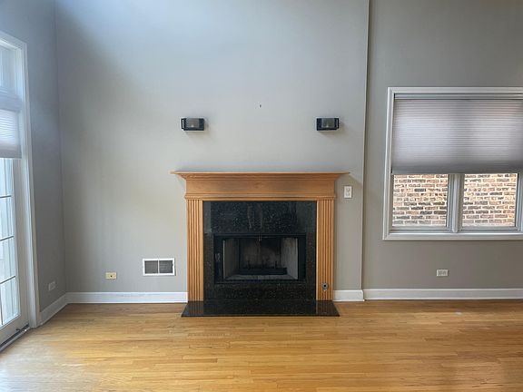 5th image of 1224 W Winona St APT 3W