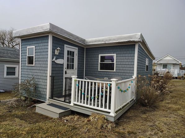 64 Burnside Ave #72, Narragansett, RI 02882
