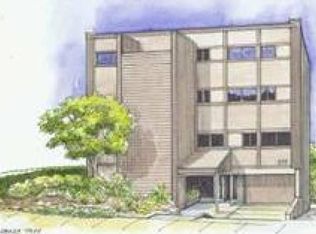 255 Lee St APT 3, Oakland, CA 94610