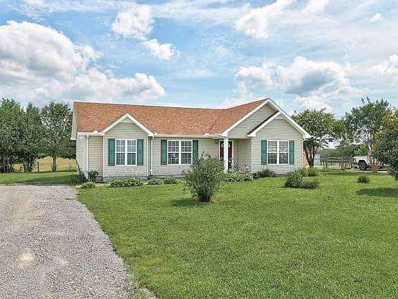 4th image of 6 Fieldstone Rd