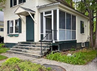 3 King St, Springvale, ME 04083