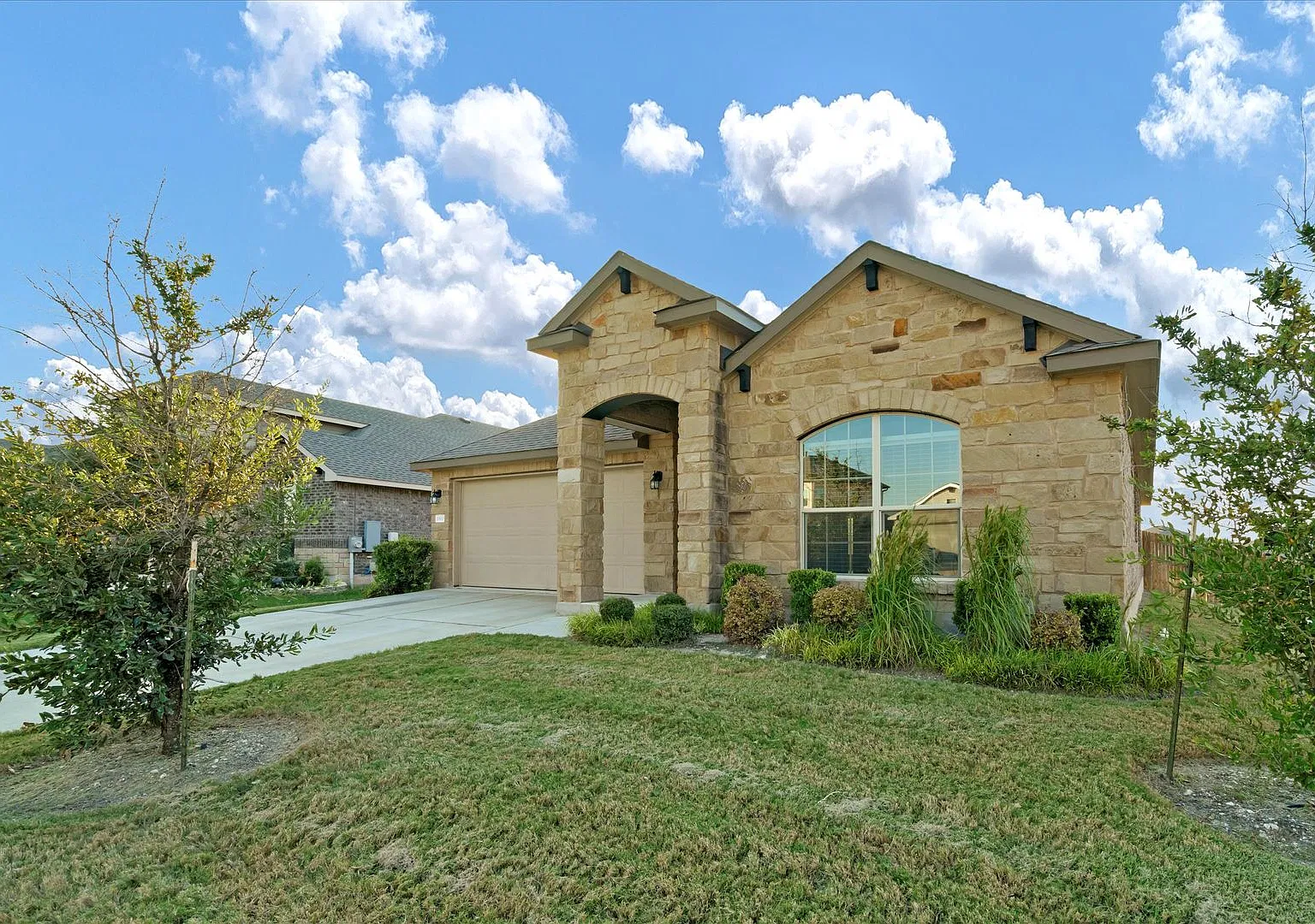 1900 Mexia Drive Round Rock, TX 78664 — Photo 1