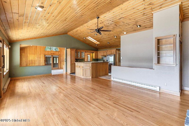 4th image of 31 Fish Point Road
