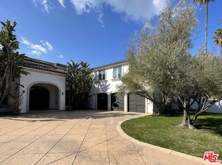 5335 Leghorn Ave, Van Nuys, CA 91401