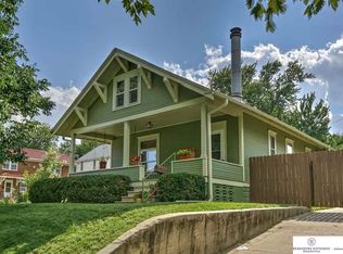 702 N 49th St, Omaha, NE 68132