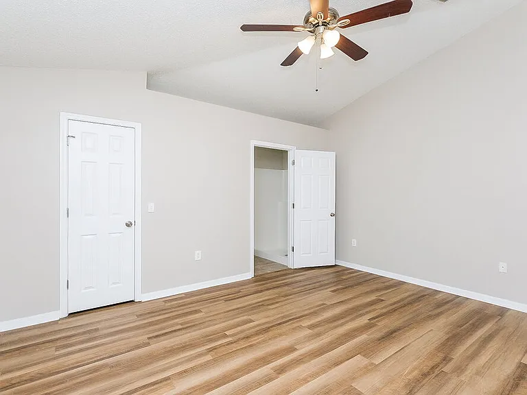 1159 Newcomb Ave — Photo 10