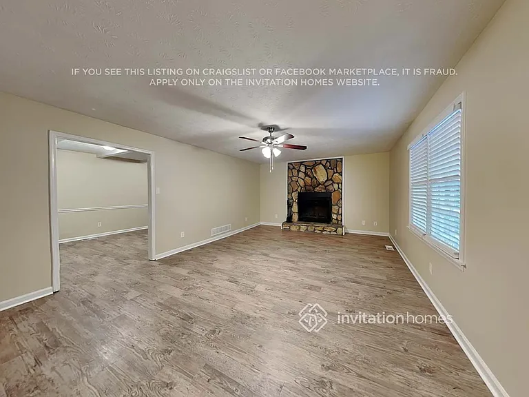 264 Meek Dr — Photo 4