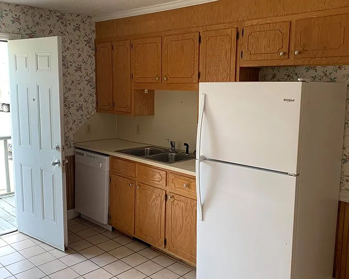 301 Cherry Rd #301 — Photo 6