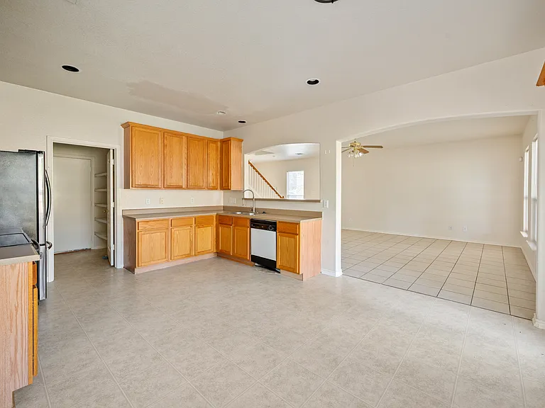 12719 Goldenrain Bay — Photo 14
