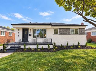 25334 Barbara St, Roseville, MI 48066