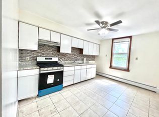 146 W 31st St FLOOR 1, Bayonne, NJ 07002