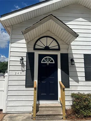240 Nursery Ave — Photo 2