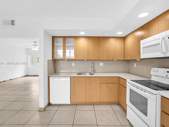 3rd image of 8540 SW 133rd Avenue Rd APT 312
