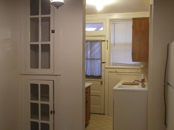 Kitchen/Dining - Similar Unit