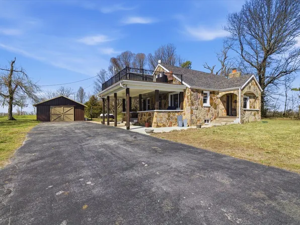 2015 S Farm Road 107, Springfield, MO 65802