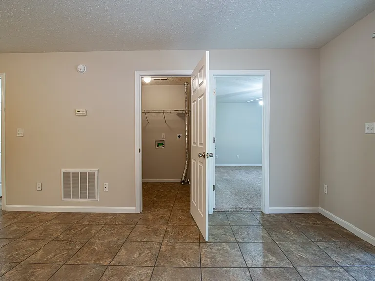 Rita May Ct — Photo 18