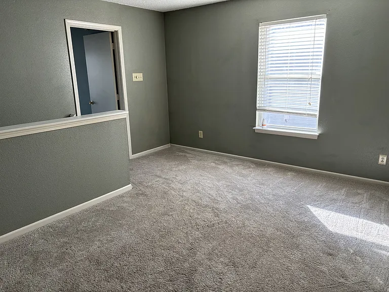 16713 Lowell Dr — Photo 6