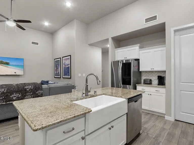 4556 Marisabel Azcarate St — Photo 21