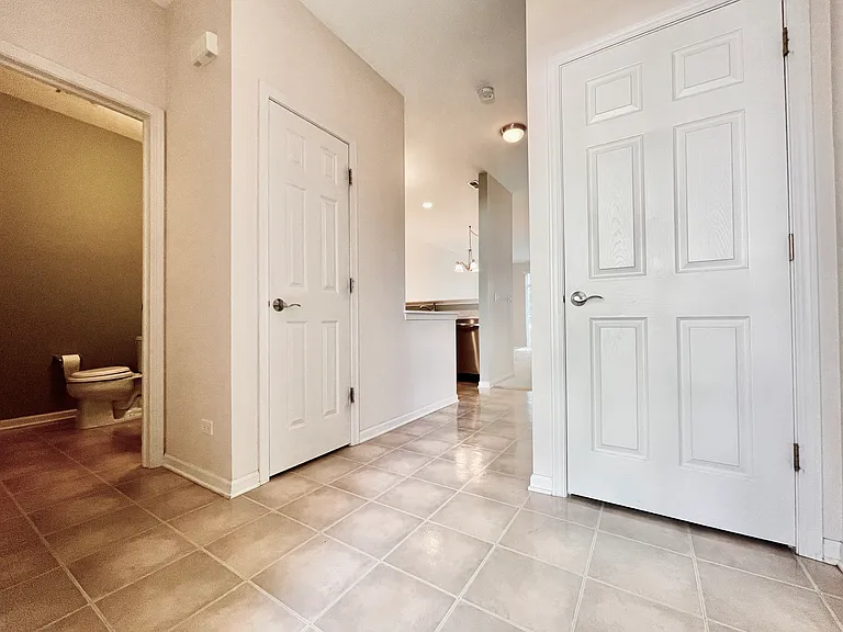 2867 Falling Waters Dr — Photo 12