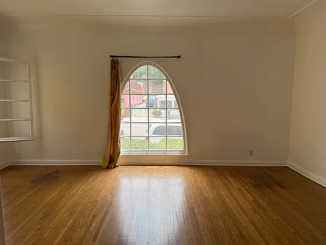 Building Photo - 1621 Silver Lake Blvd #101