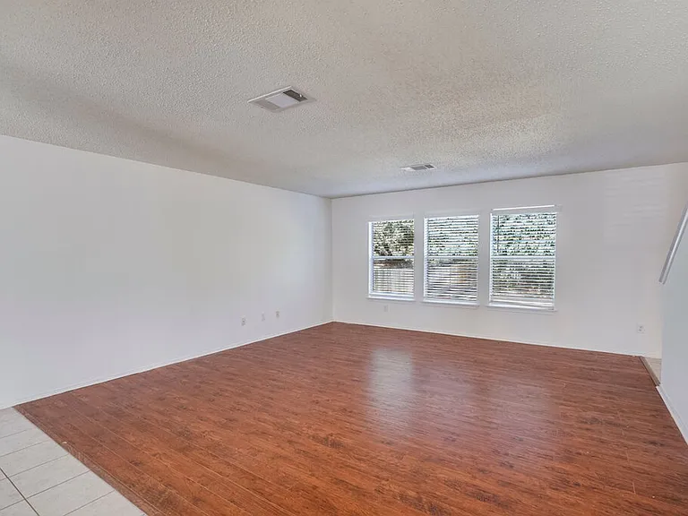 2602 Stapleford Dr — Photo 7