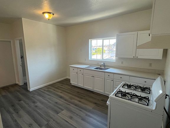 3rd image of 203 Bissell Ave #17804994