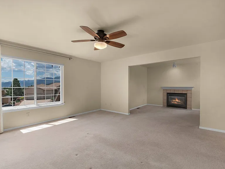 2420 Regal View Ct — Photo 25