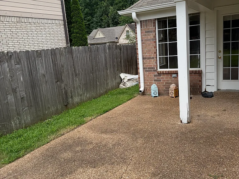 1384 Marhill Cv — Photo 19