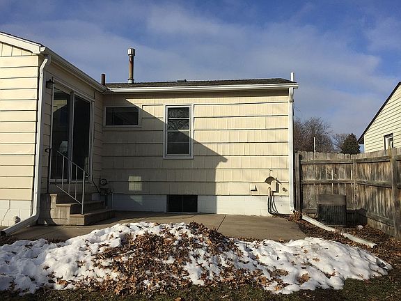 2nd image of 6931 Dudley St