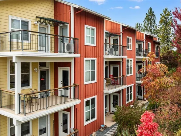 800 Freeman Ln APT 105, Grass Valley, CA 95949