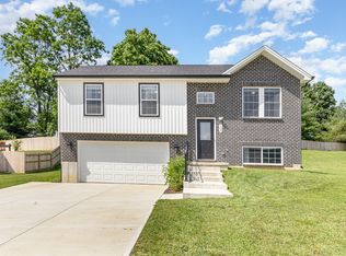 109 Summerfield Dr, Dry Ridge, KY 41035