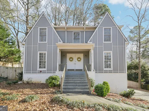 191 Saratoga Dr, Lawrenceville, GA 30044