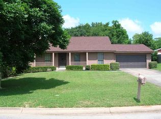 6425 Hermitage Dr, Pensacola, FL 32504