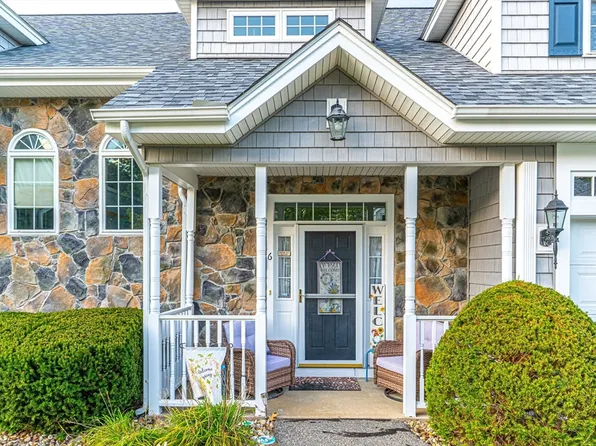 6 Stonebury Way #6, Tewksbury, MA 01876