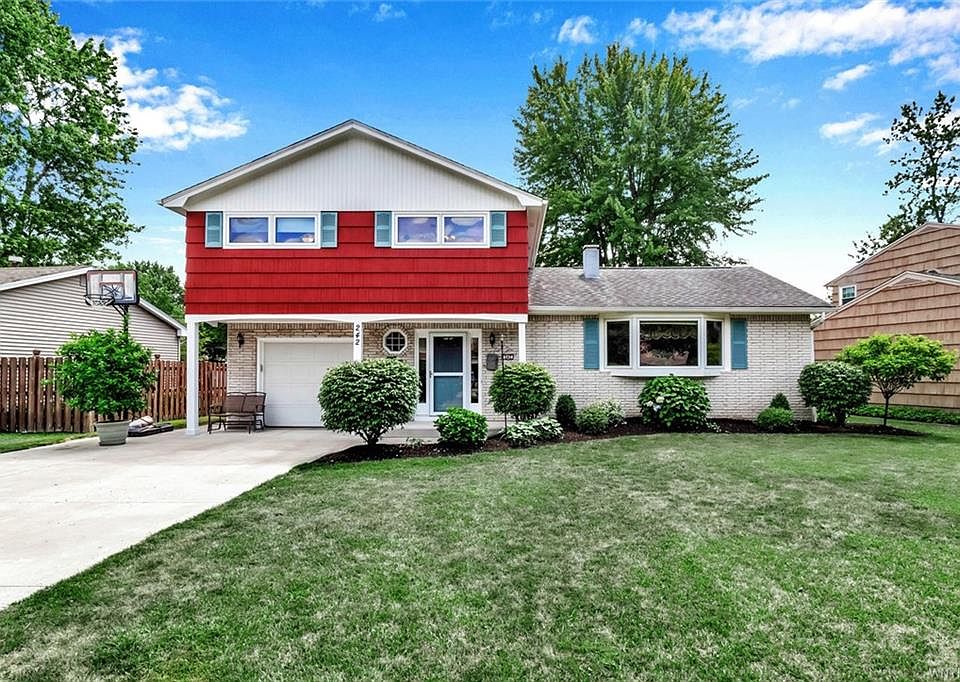 1st image of 242 Cottonwood Dr