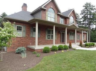 2 Deer Run, Holyoke, MA 01040